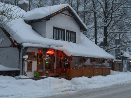 Karczma Burniawa inside