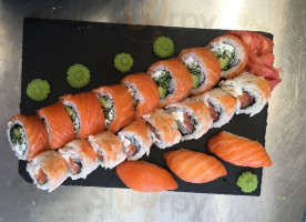 Sushi Lovers food