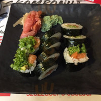 77 Sushi inside