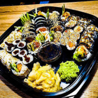 Iwo Sushi food