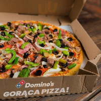 Pizza Dominium food