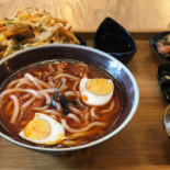 Ruru Sushi Udon Wewnątrz