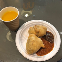 Hariprasad Samosa&curry inside