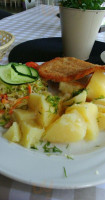 Stara Winiarnia food