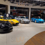 La Squadra À l'intérieur