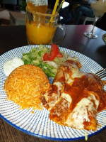 El Mariachi À l'intérieur