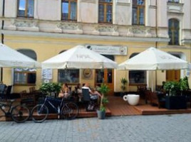 Cafeska Kawiarnia outside