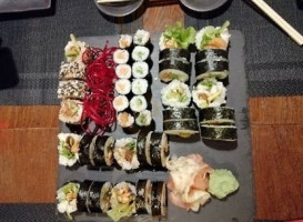 77 Sushi inside