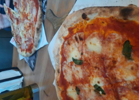 Monte Carlo Pizza I Wino food
