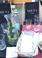 Mięta Pizza Wino food