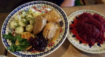 Oberża Pod Złotym Prosiakiem food