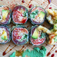 Sushi Poke Go food