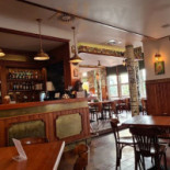 Hospoda U Jezera Nourriture