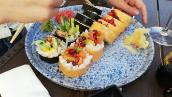 Miko Sushi food