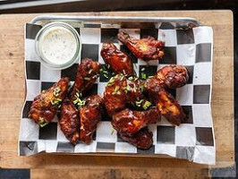 Kura Buffalo Wings Craft Beer food