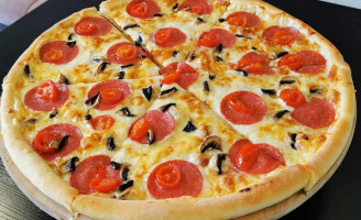 Pizza Zlotniki food