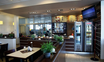 Bar, Restauracja, Bistro Na Stacji Paliw Bp Nr 779 Kolbaskowo Granica Wjazd Do Polski Dentro