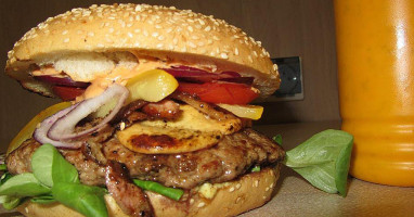 Hells Byczek Bistro Nourriture