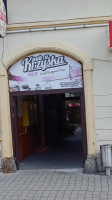 Pub U Krzyska Exterior