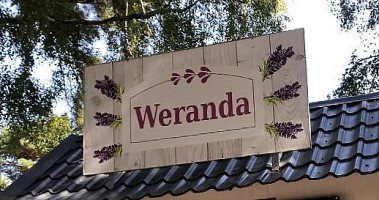 Weranda Exterior
