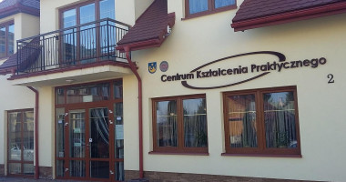 Centrum Ksztalcenia Zawodowego W Czudcu Exterior