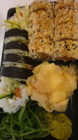 Yami Yami Sushi food