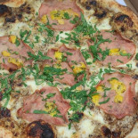 Pasji Kęs Pizza Truck Dania