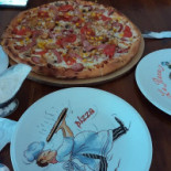 Pizzeria Pub 77 Nourriture