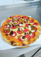 Gringo Pizza food