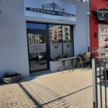 Pizzeria Pugile Na zewnątrz