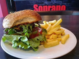 Pizzeria-pub Soprano Comida