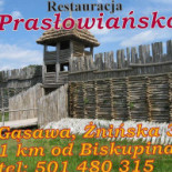 Karczma Biskupińska Na zewnątrz