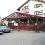 Zajazd Pod Brzymami Na zewnątrz