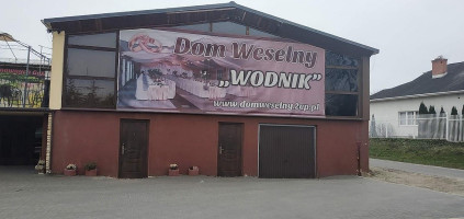 Dom Weselny Wodnik outside