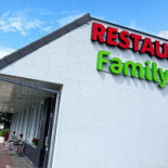 Family Food Na zewnątrz