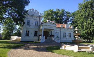 Pałac Żaków outside