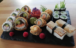 Jemsushi Turek food