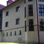 Centrum Szkoleniowo-edukacyjne Parku Narodowego Gór Stołowych Na zewnątrz
