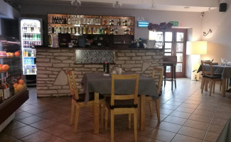 Edels À l'intérieur