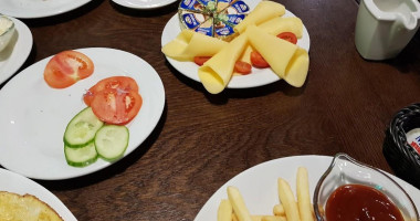 Bowling Dziki Zachód I Sala Bankietowa Dziki Sad food