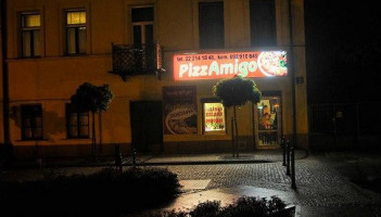 Pizzeria Amigo outside