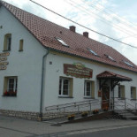 U Tiszbierka Na zewnątrz