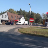 Market Spozywczy 24h Na zewnątrz