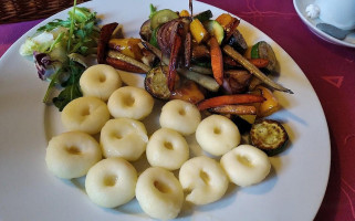 Zajazd Hubert. Hotelarstwo Gastronomia I Piekarnictwo Jerzy Myśliński food