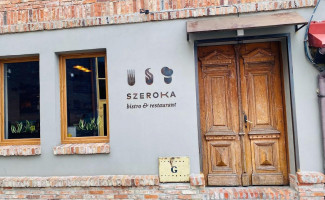 Szeroka Exterior