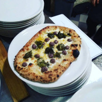 Pizzeria Damiano's food