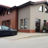Podkowa Na zewnątrz