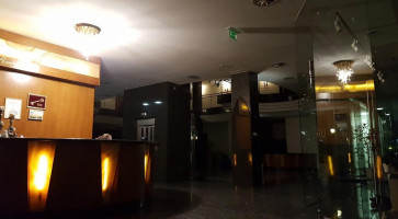 Amadeus À l'intérieur