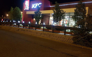 Kfc Wieszowa Mop Północ outside