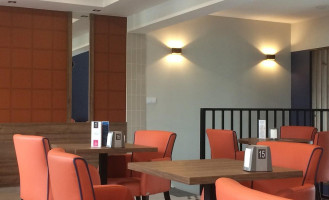 Lodziarnia Palarnia Kawy Kawiarnia Jablonowscy Danuta Jablonowska inside